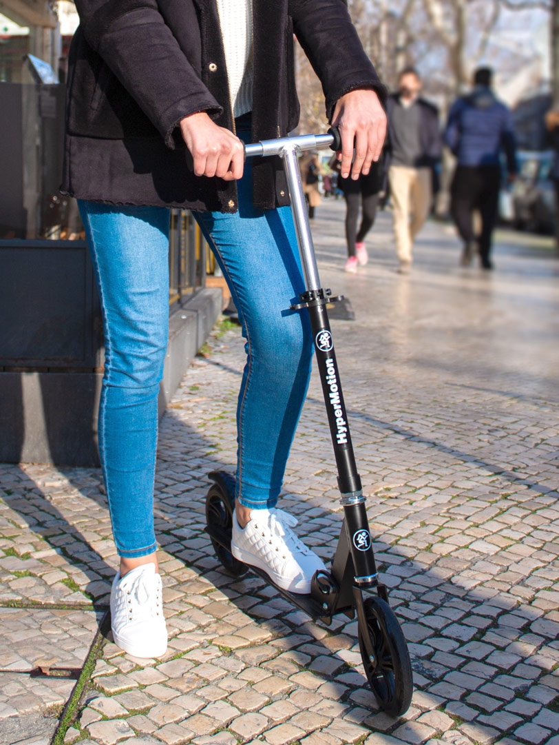 HyperMotion ROCKSTER skuter - crni