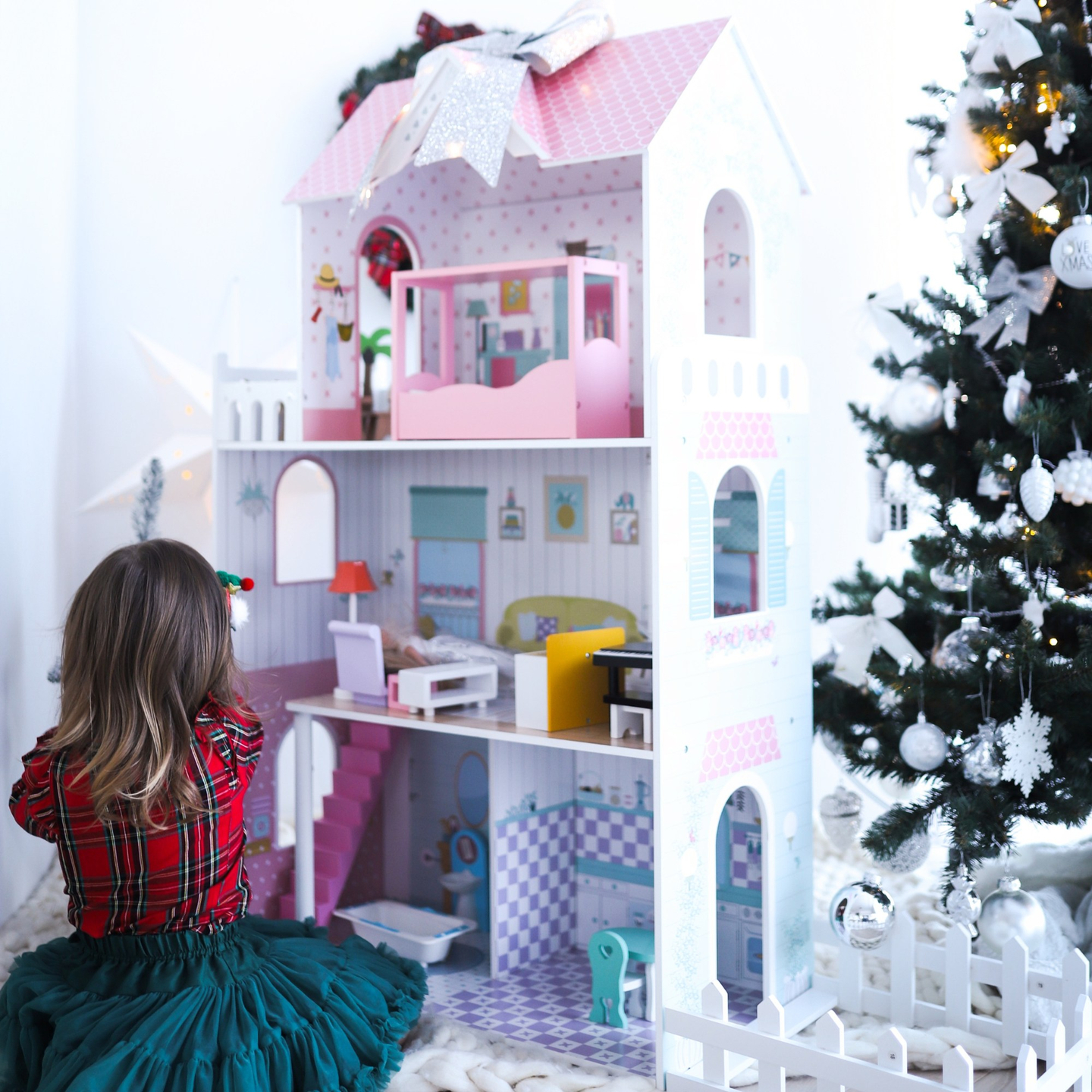 XXL Najveća drvena kućica za lutke - 123 cm - LED osvijetljena - terasa, pribor, vrt