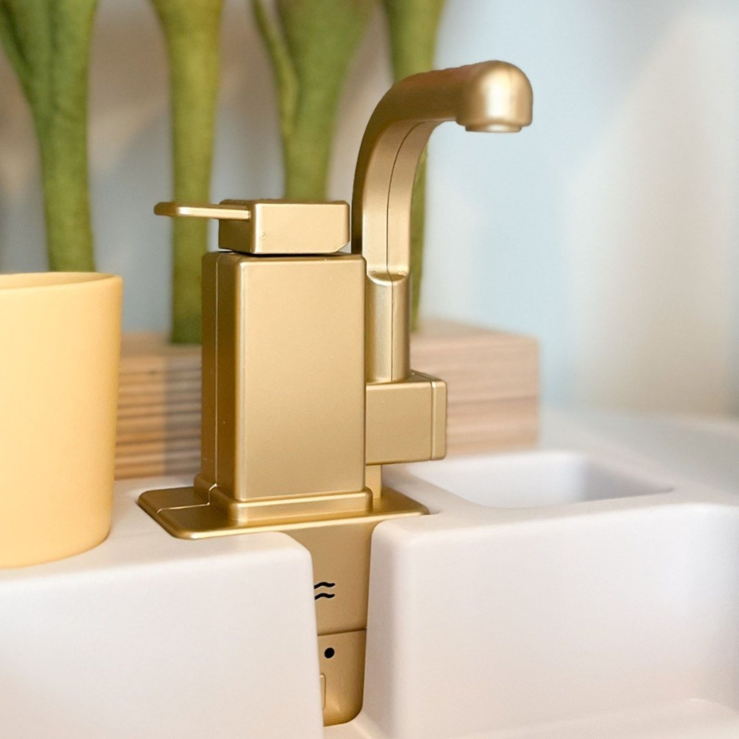 Velika, drvena XXXXL interaktivna kuhinja s LED rasvjetom, perilicom rublja, mikrovalnom pećnicom, aparatom za kavu i setom povrća i voća - 50 elemenata