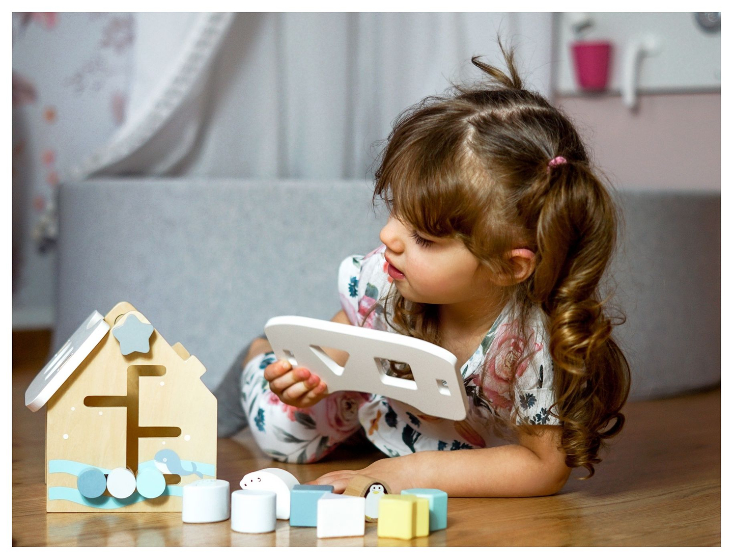 Sorter - drvena edukativna kućica s kockama