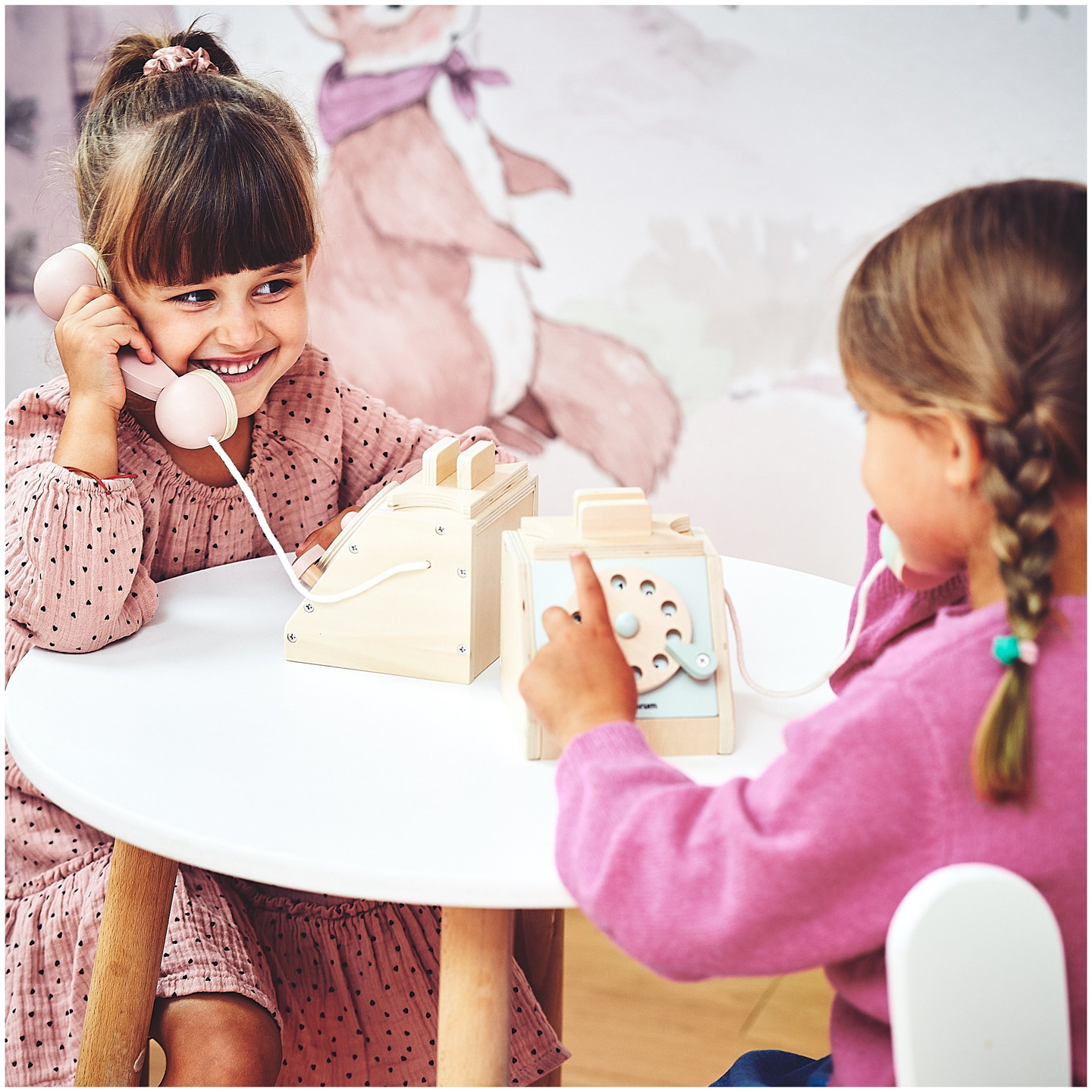 Drveni retro telefon - mint