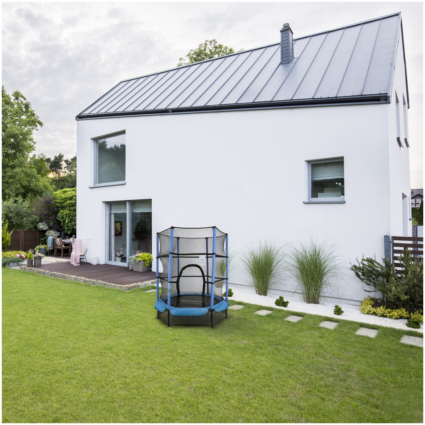 Trampolin 140cm sa zaštitnom mrežom - za djecu 3-6 godina - za dom i vrt