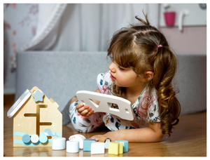 Sorter - drvena edukativna kućica s kockama