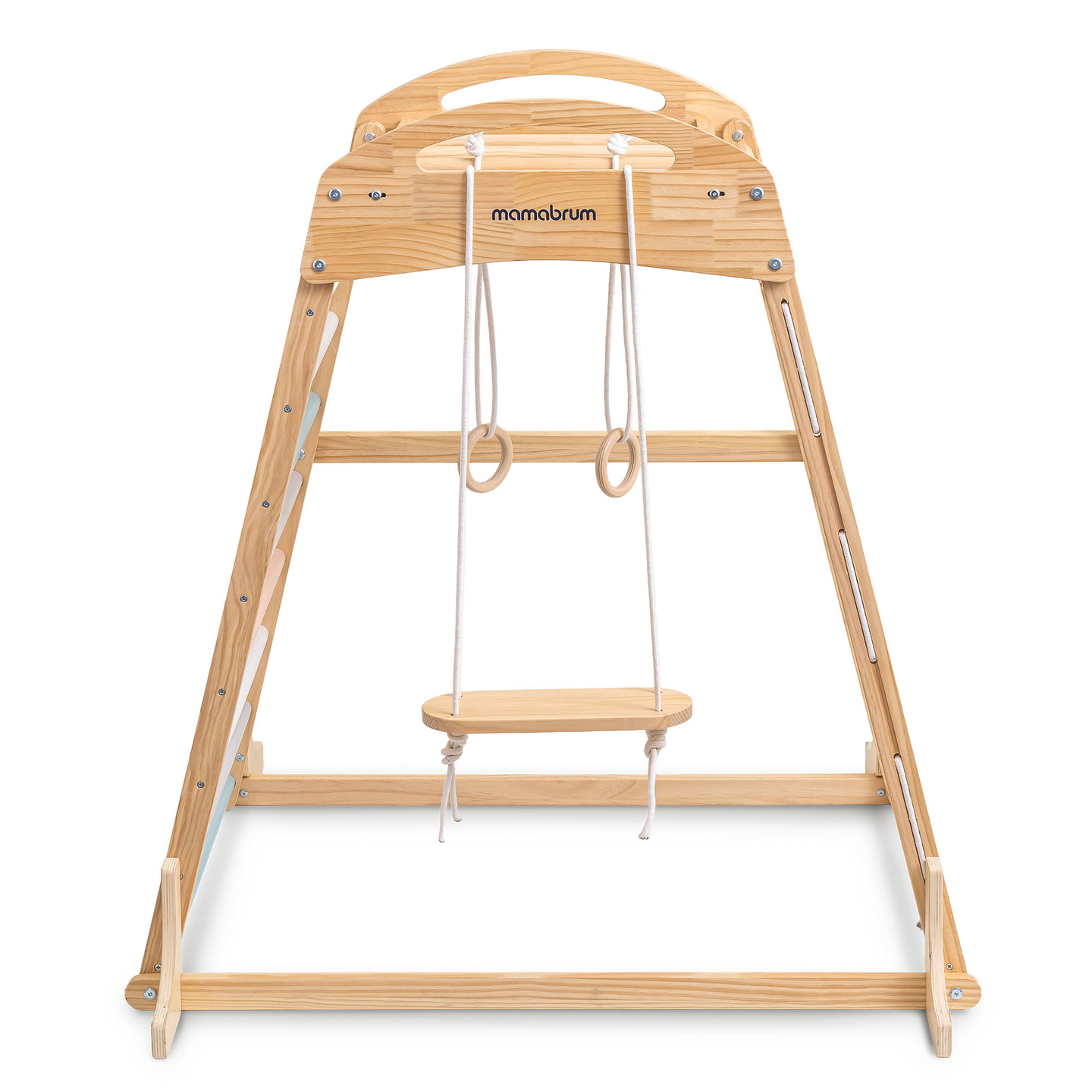 Drveno unutarnje igralište s ljuljačkom, gimnastičkim kolutovima i mrežom za penjanje