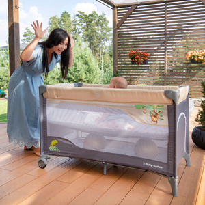 Putni krevetić 0 - 36 m sa stolom za prematanje + Moby-System HUXLEY igralište