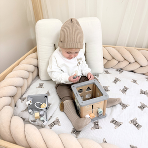 Drvena Montessori edukativna kocka - motorička petlja