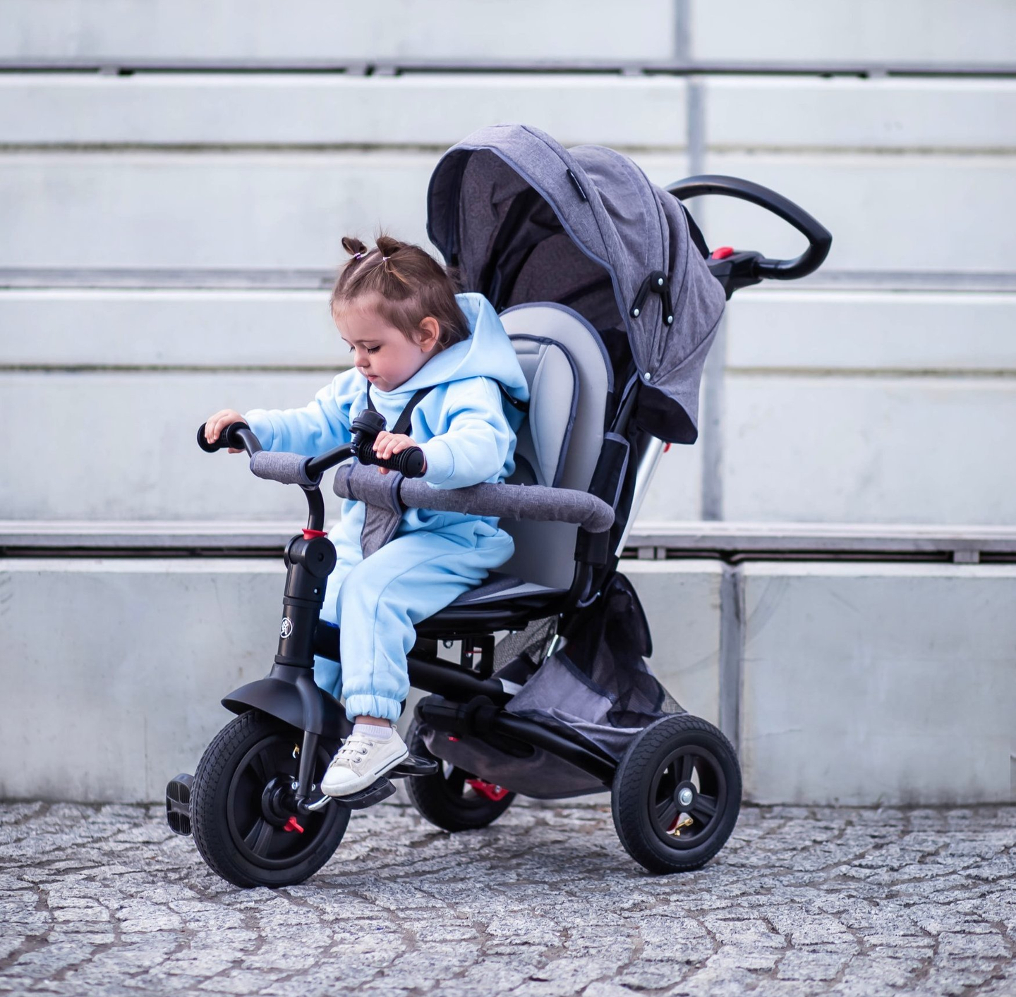 Tobi Velar tricikl + kišna navlaka - siva