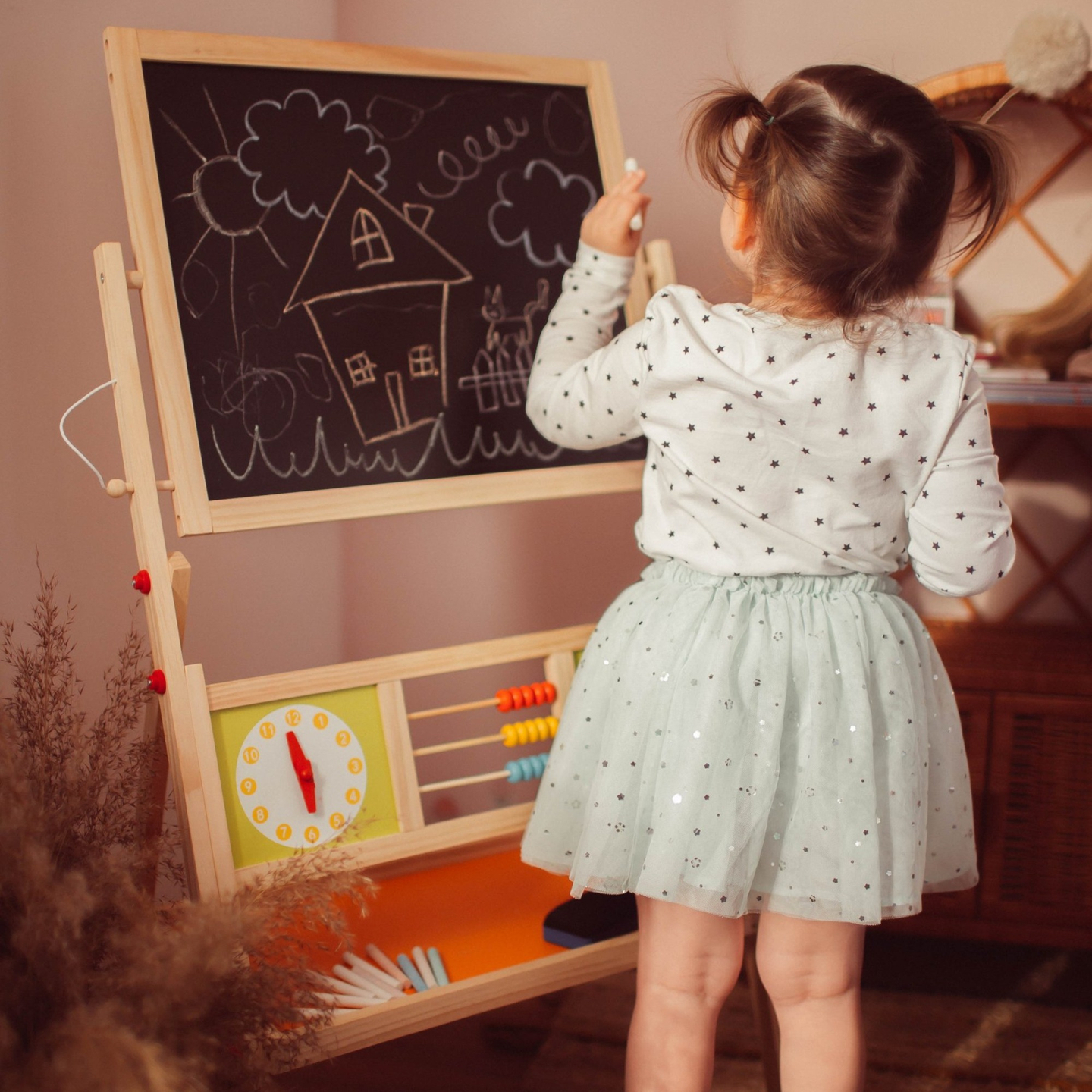 Velika dvostrana edukativna ploča: magnetna i kreda - suhobrisanje, drvena