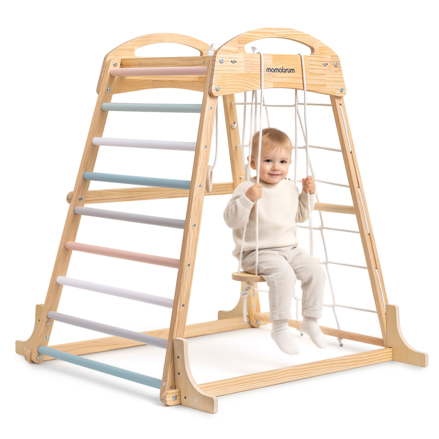 Drveno unutarnje igralište s ljuljačkom, gimnastičkim kolutovima i mrežom za penjanje