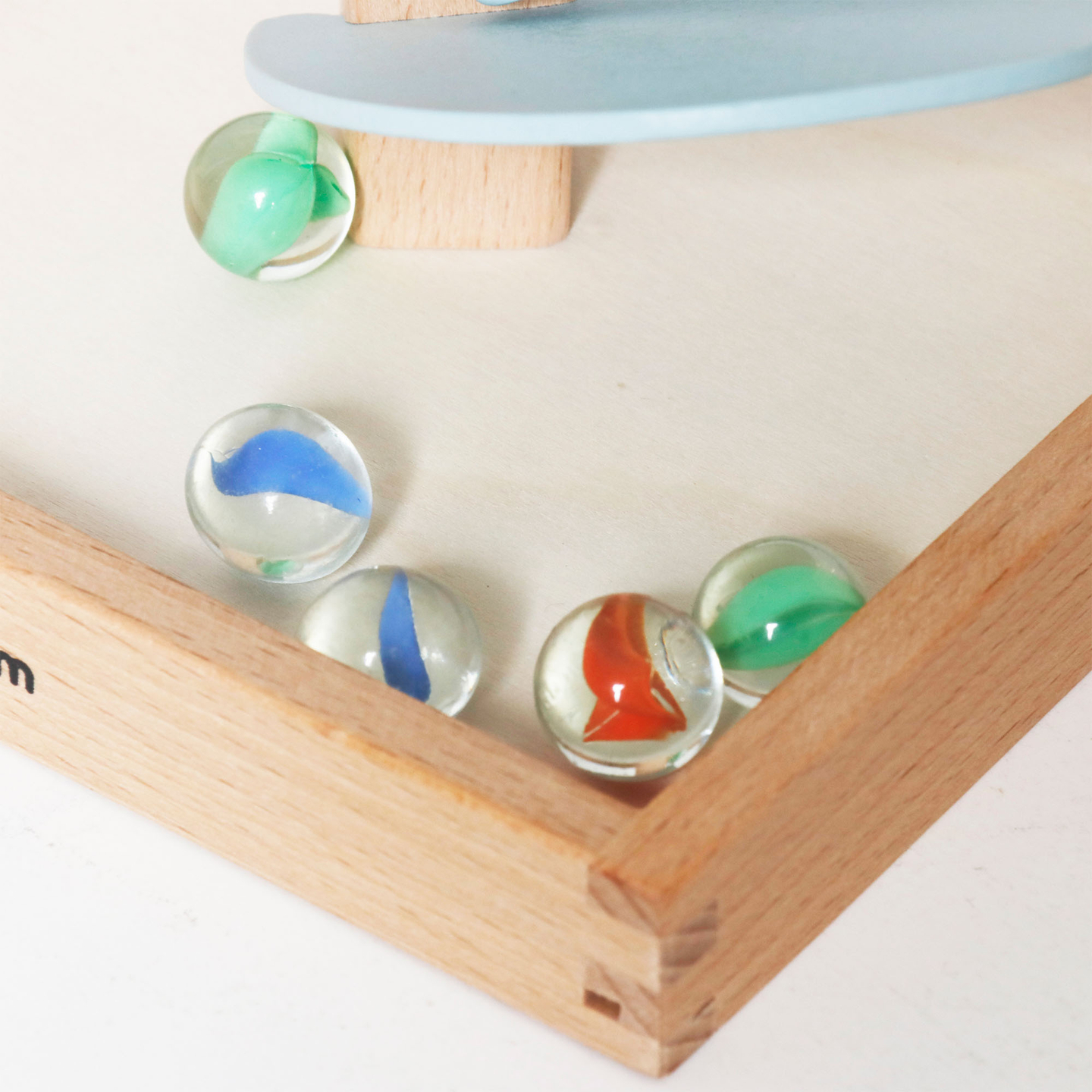 Drvena staza za kuglice - zvučno drvo s kuglicama