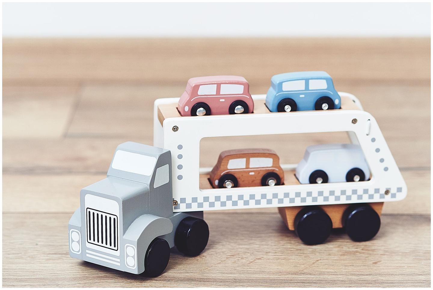 Drveni kamion - poluprikolica sa 4 automobila