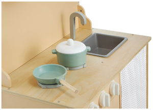 Drvena kuhinja s pregačom, dodacima i LED rasvjetom