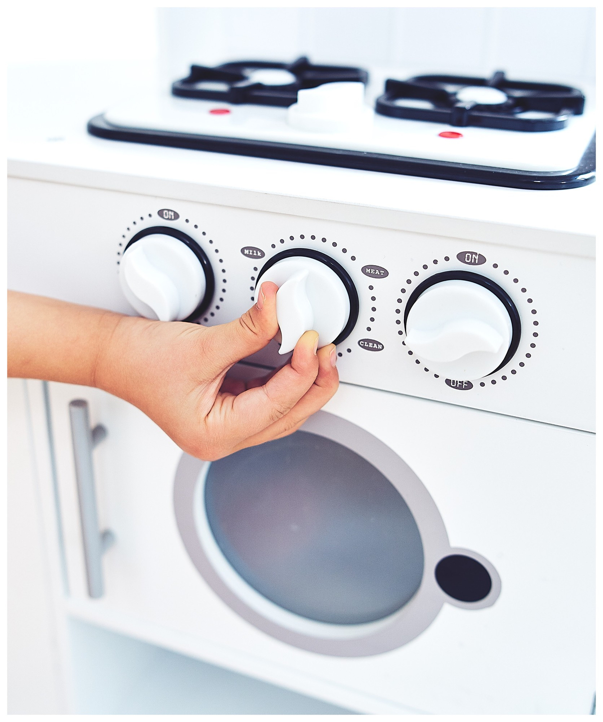 XXXL drvena kutna kuhinja s hladnjakom, pećnicom, perilicom rublja, pregačom i dodacima