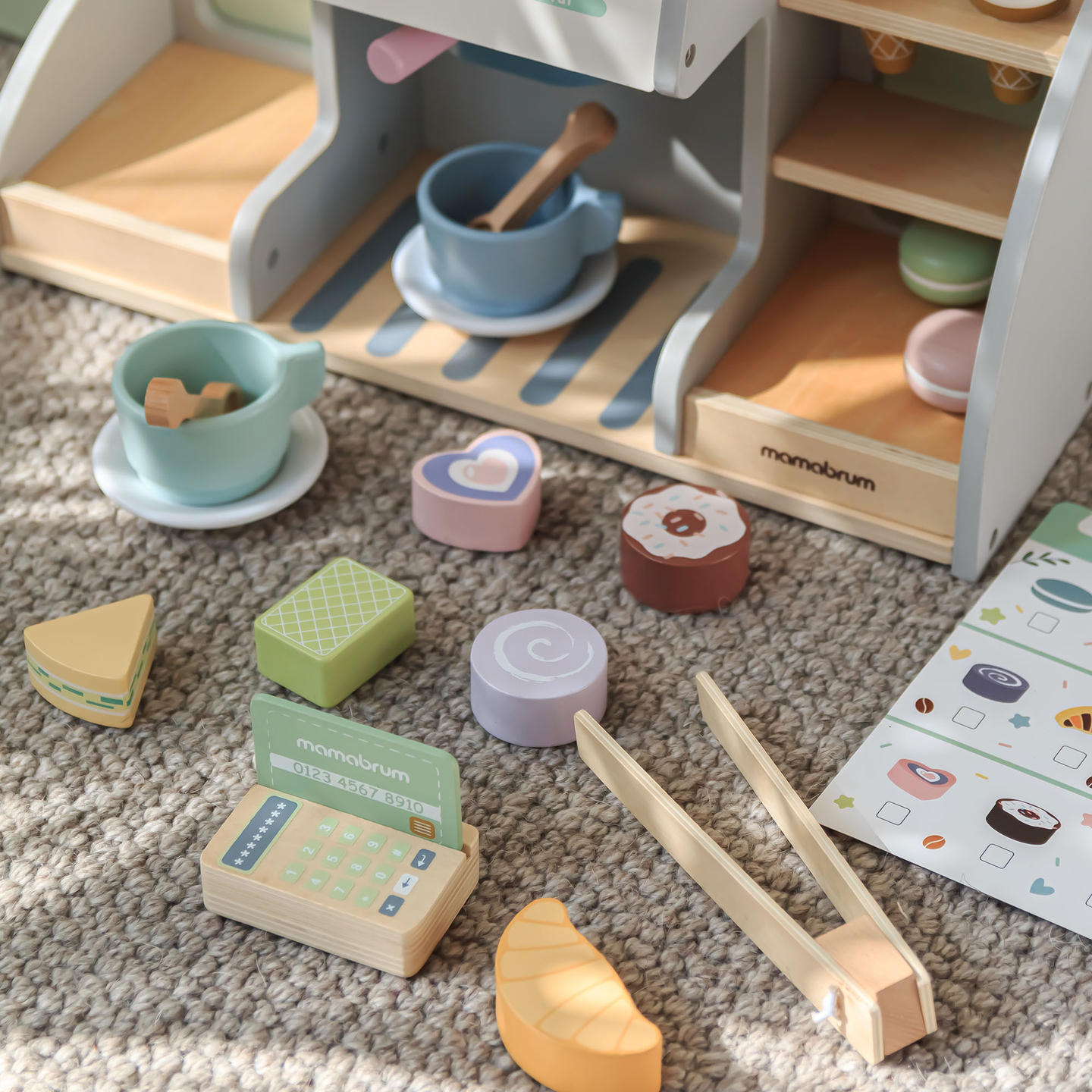 Veliki, drveni kafić i slastičarnica s magnetskom pločom, aparatom za kavu i setom sladoleda i deserta - preko 70 komada!