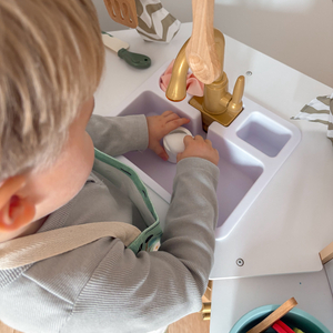 Velika, drvena XXXXL interaktivna kuhinja s LED rasvjetom, perilicom rublja, mikrovalnom pećnicom, aparatom za kavu i setom povrća i voća - 50 elemenata