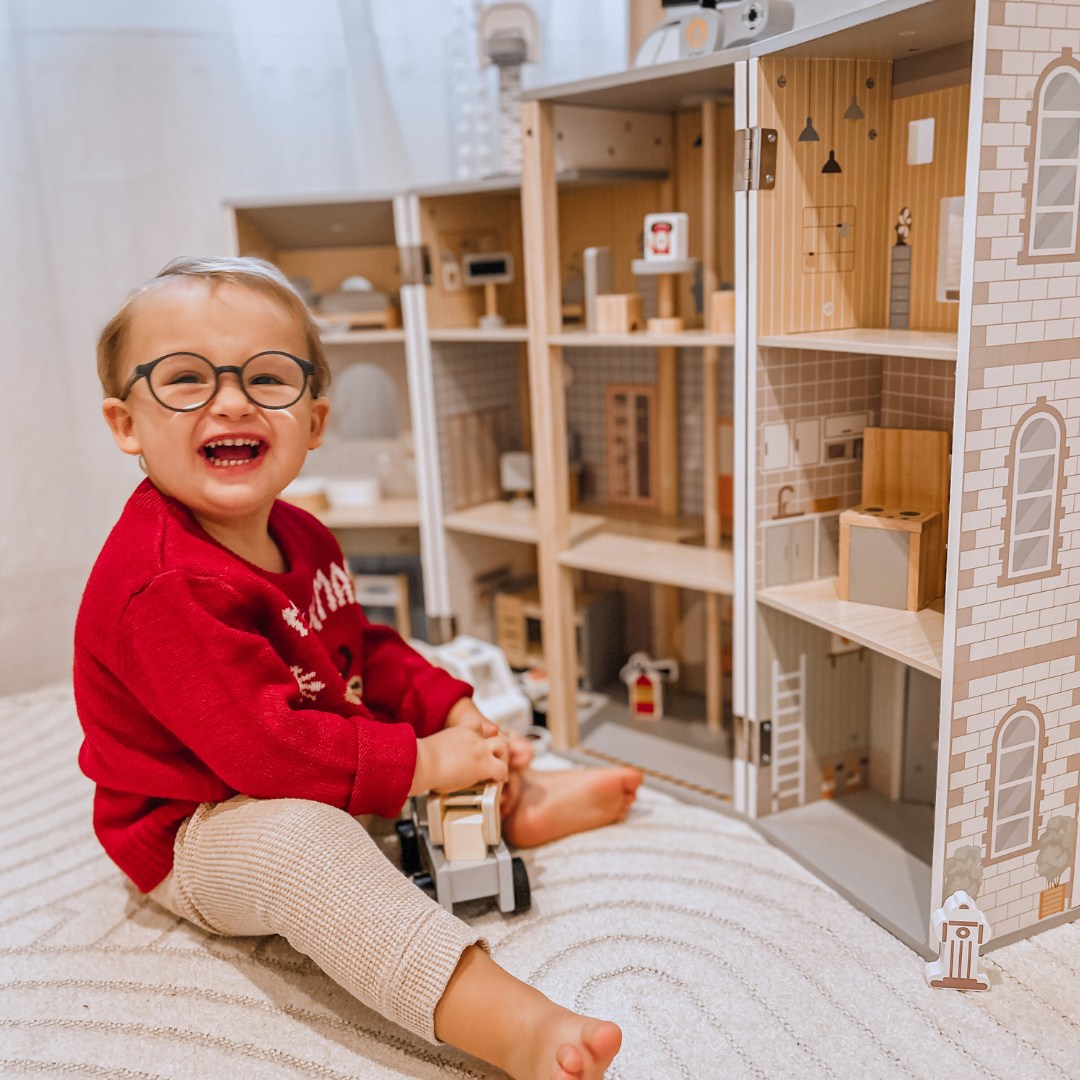 Veliki sklopivi vatrogasni dom s policijskom postajom - drveni set. Vatrogasna i policijska postaja s priborom.