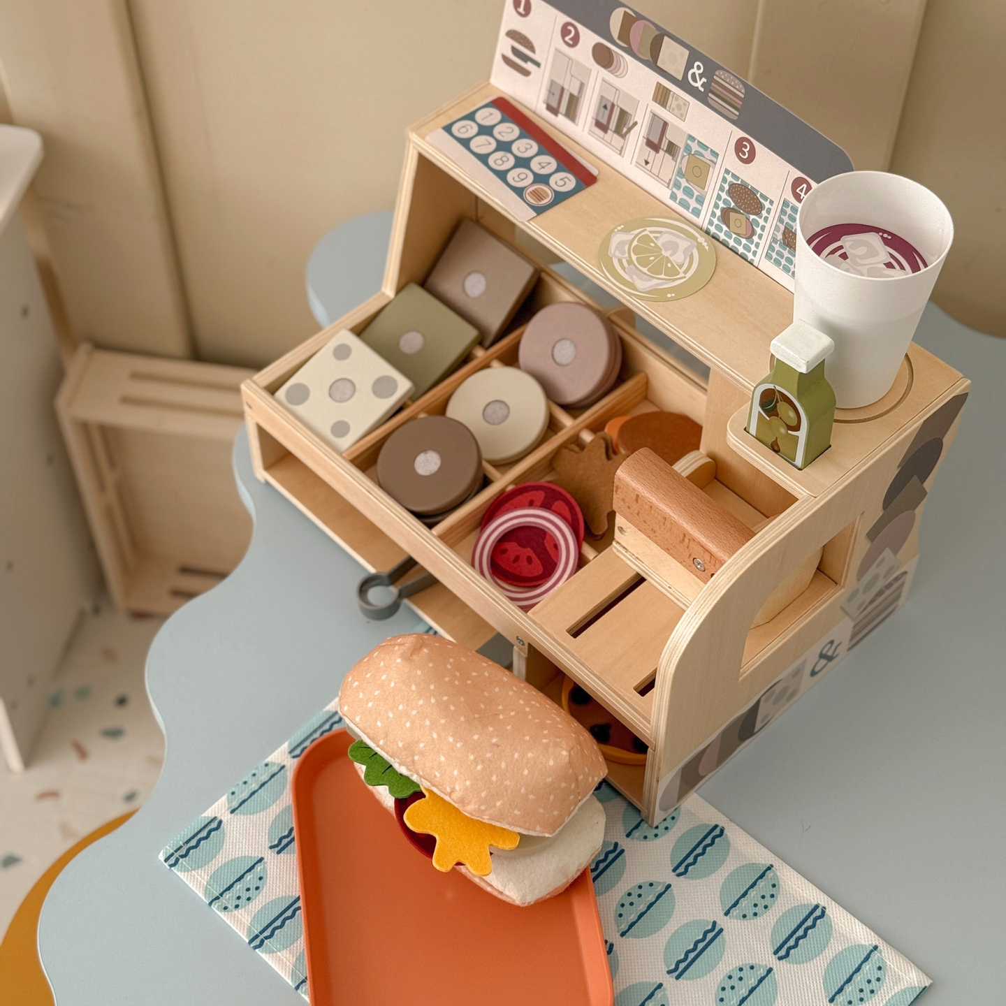 Drveni sendvič bar - restoran