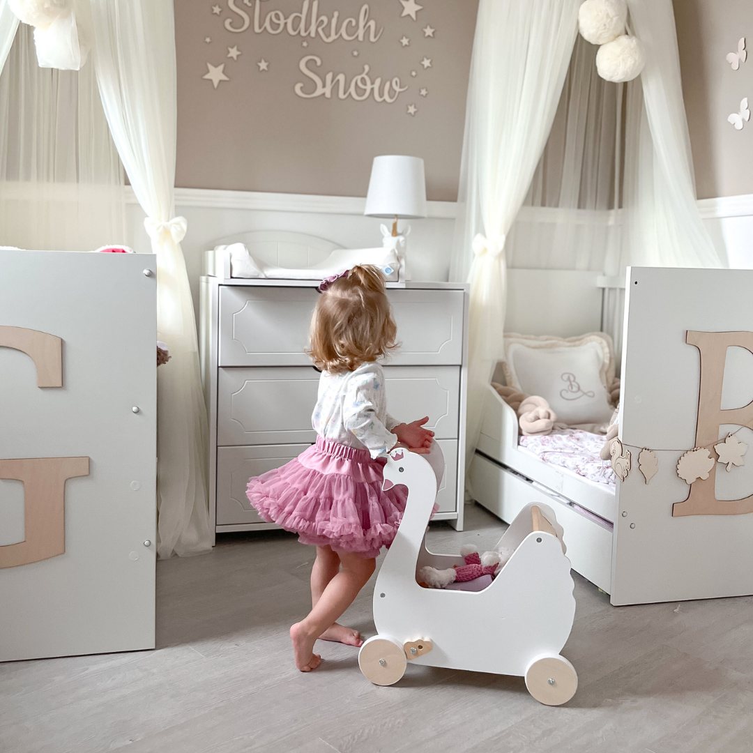 Drvena kolica za lutke na guranje - Labud