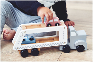 Drveni kamion - poluprikolica sa 4 automobila