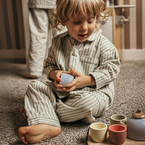 Drveni set za čaj s poslužavnikom - 7 elemenata