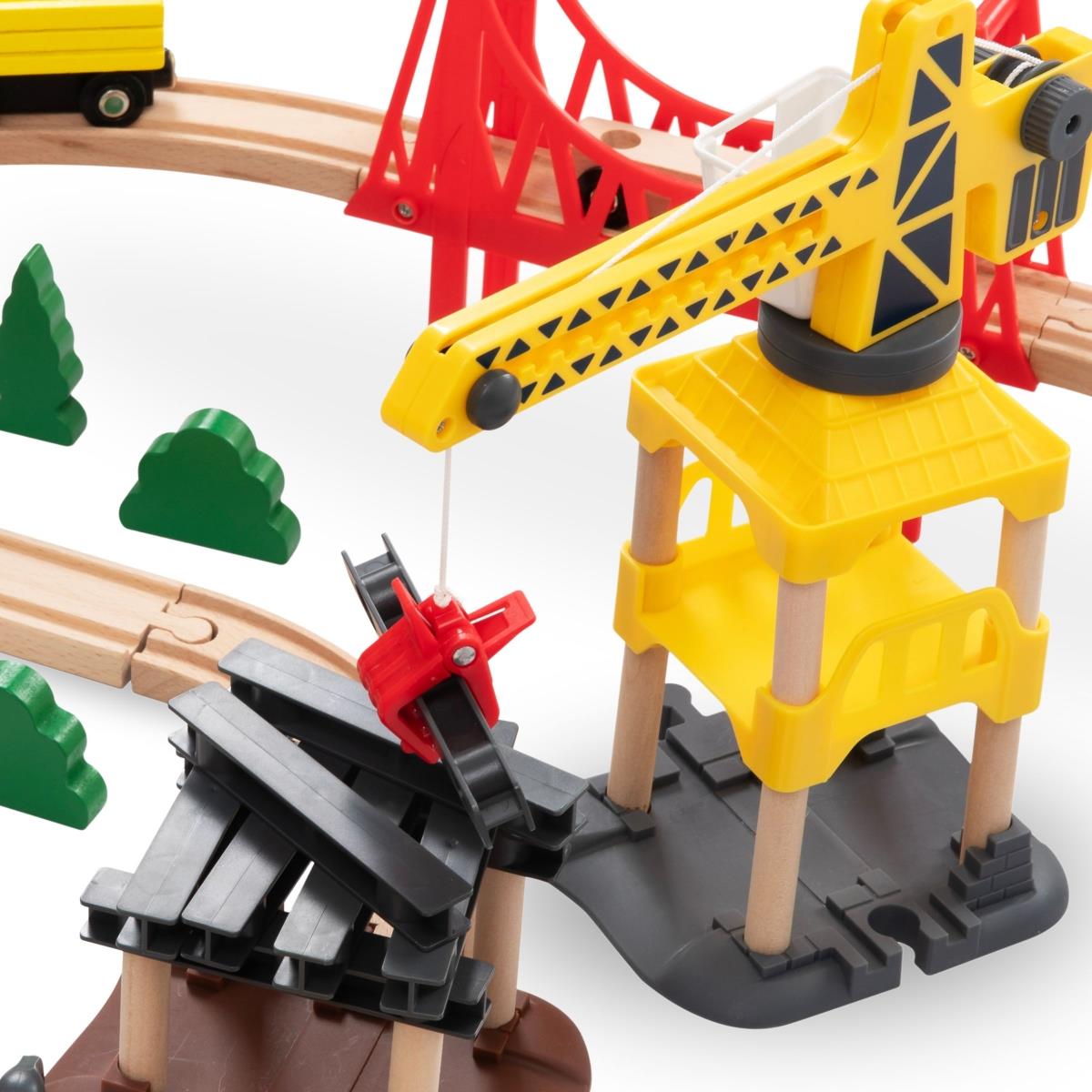 Drvena željeznica, vlak na baterije - Grad: tračnice, automobili, most, aerodrom