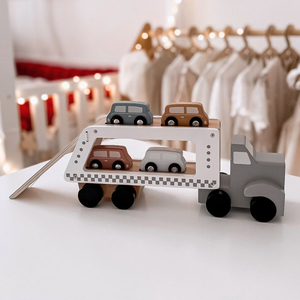 Drveni kamion - poluprikolica sa 4 automobila