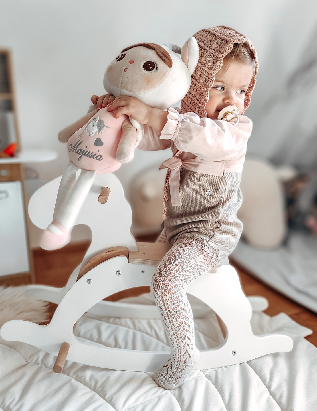 Drveni konjić za ljuljanje - bijeli - od 12 mjeseci