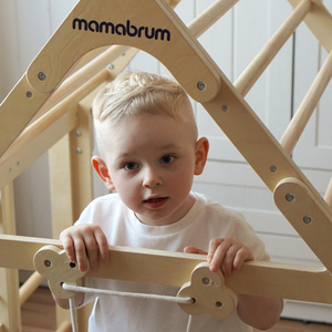 Drveno unutarnje igralište za djecu - kućica s ljestvama i toboganom