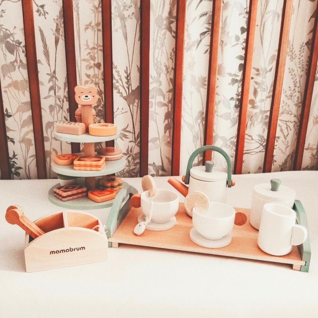 Veliki drveni set za čaj s poslužavnikom - 17 elemenata